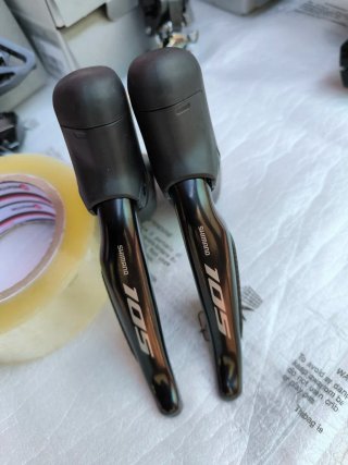 Shimano 105 Di2 12v Componentes