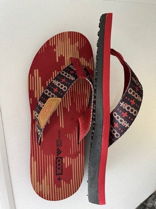 Chanclas 8000 playa rojas y beige