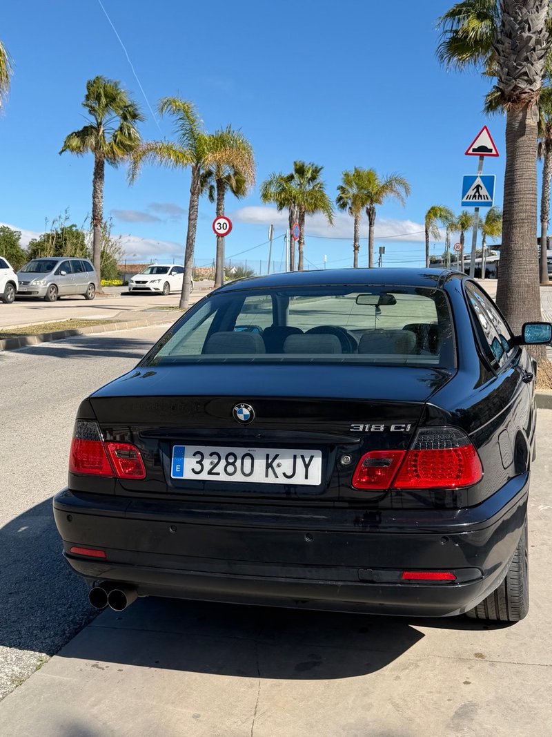 BMW Serie 3 2004 - foto 1