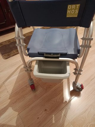 Silla de ducha/WC con ruedas