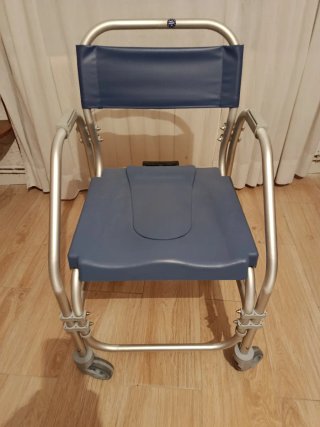 Silla de ducha/WC con ruedas