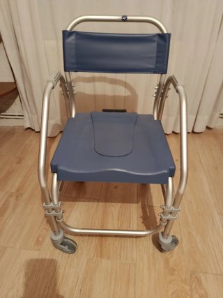 Silla de ducha/WC con ruedas