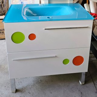 Mueble de baño con lavabo integrado