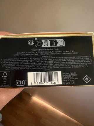 Perfume Good Girl Carolina Herrera Tweed Talk