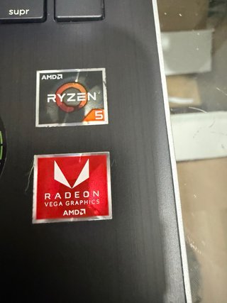 HP 15 Ryzen 5 2500U 4 nucleos 8 hilos