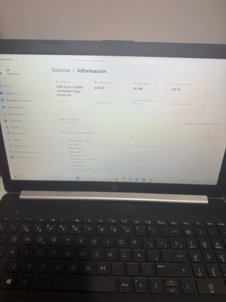 HP 15 Ryzen 5 2500U 4 nucleos 8 hilos