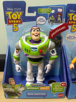 Figuras Buzz Lightyear y Woody Toy Story 5