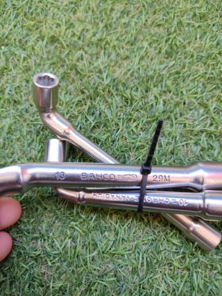 Llave tubo varias