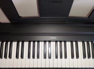 Piano Yamaha P-45