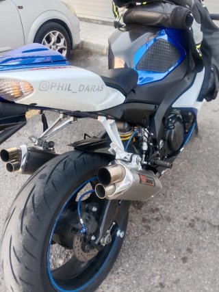 Suzuki GSXR1000 Azul y Blanca