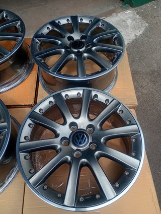 4 Llantas 17 Volkswagen Golf V VI Originales