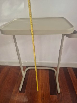 Mesita auxiliar regulable en inclinación y altura