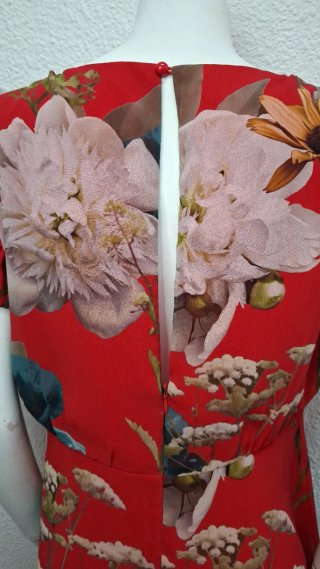 Vestido largo estampado floral rojo