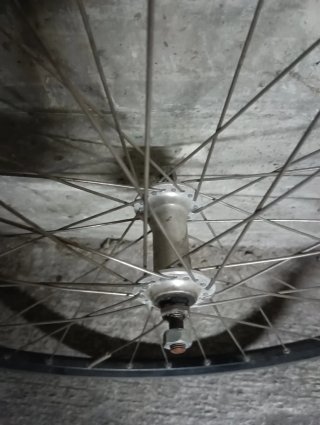 Rueda delantera Bicicleta 700x35 28