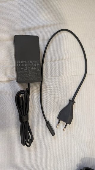 Caricatore Microsoft Surface 1627