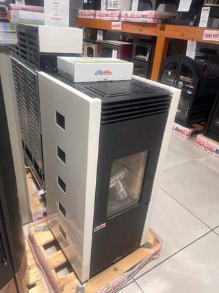 Estufa Pellet Zoe 9kw Bronpi
