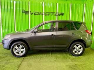 Toyota RAV4 2010