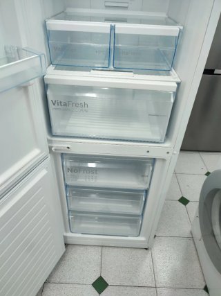 Nevera combi Bosch de altura 200/60cm clase A+++