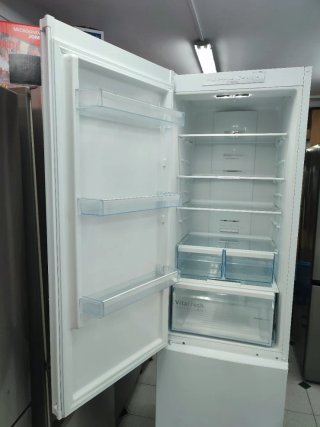 Nevera combi Bosch de altura 200/60cm clase A+++