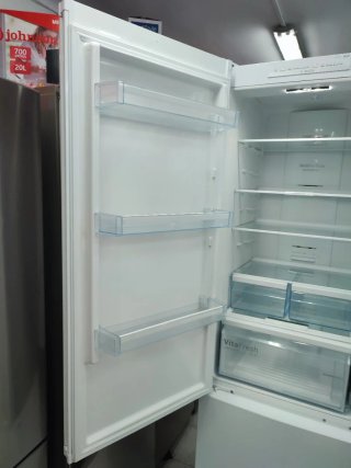 Nevera combi Bosch de altura 200/60cm clase A+++