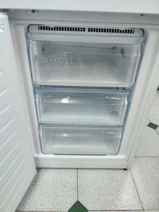 Nevera combi Bosch de altura 200/60cm clase A+++