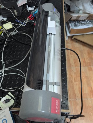 Máquina de corte Hidrogel marca Invisible Shield