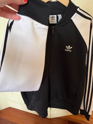 Sudadera Adidas cremallera negra y blanca