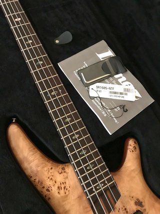 Bajo Ibanez SR1605 NTF 5 Premium
