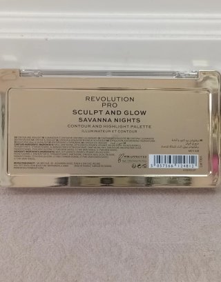 Paleta de contorno e iluminador de Revolution