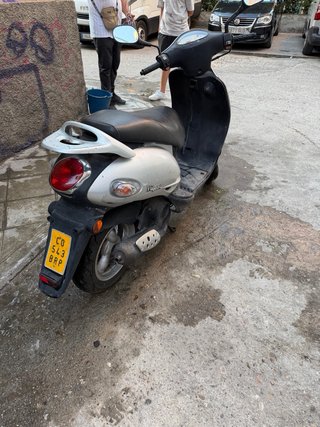 Kymco Yup 50 Scooter Automática Plata
