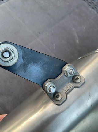 Escape Yoshimura R11 SQ