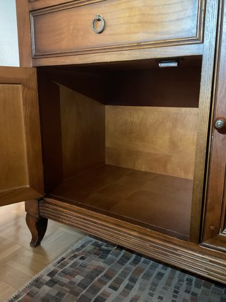 Aparador clásico de madera