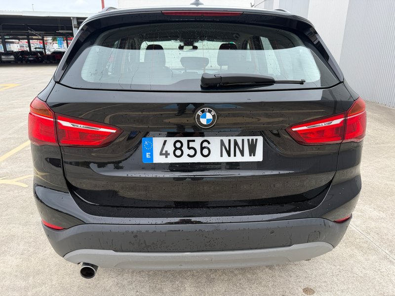 BMW X1 sDrive 18d (F48) 2017, foto 3