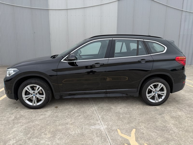 BMW X1 sDrive 18d (F48) 2017, foto 6