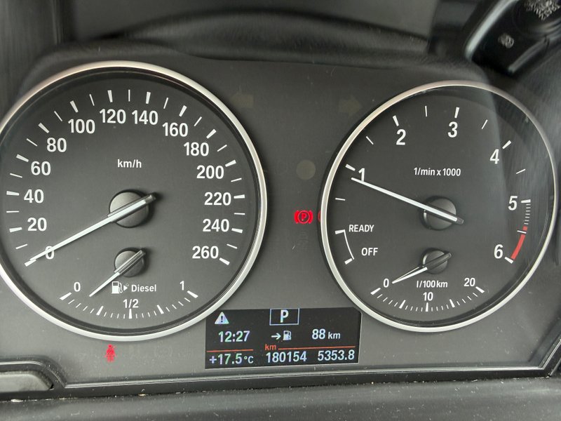 BMW X1 sDrive 18d (F48) 2017, foto 10