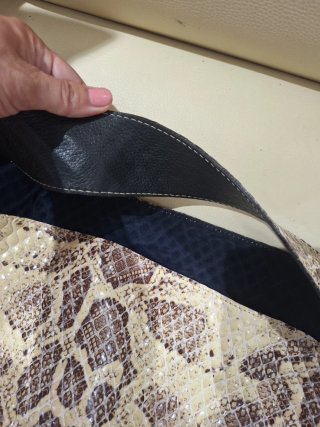 Bolso de poliPiel Serpiente Negro beige