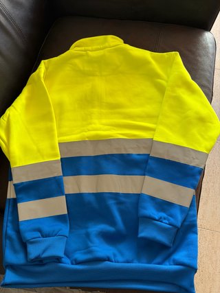 SUDADERA de Trabajo Talla L.  NUEVA A ESTRENAR