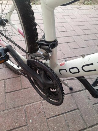 Bicicleta Rockrider Roja y Blanca