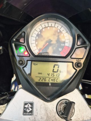 Suzuki SV650 N limitada A2