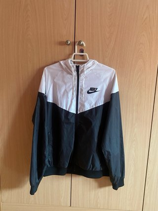 Lote Chaquetas Nike, Adidas y Puma de Mujer