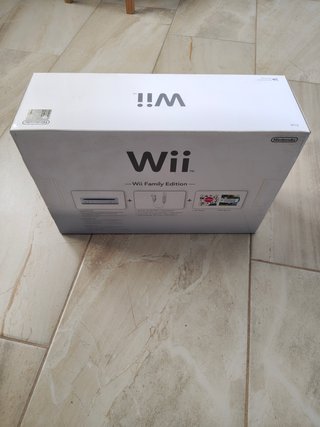 Scatola Nintendo Wii Family Edition + gioco
