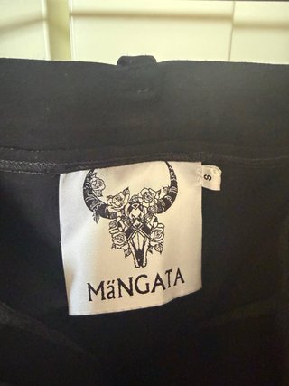 Shorts negros Mangata con rayas laterales