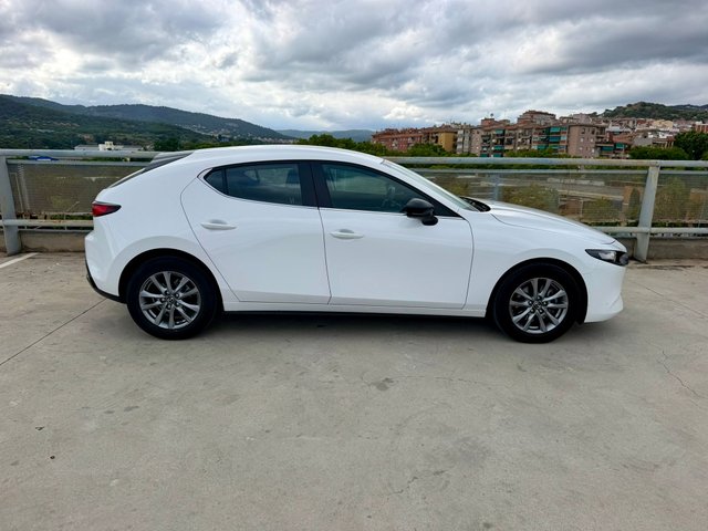 Mazda 3 2025