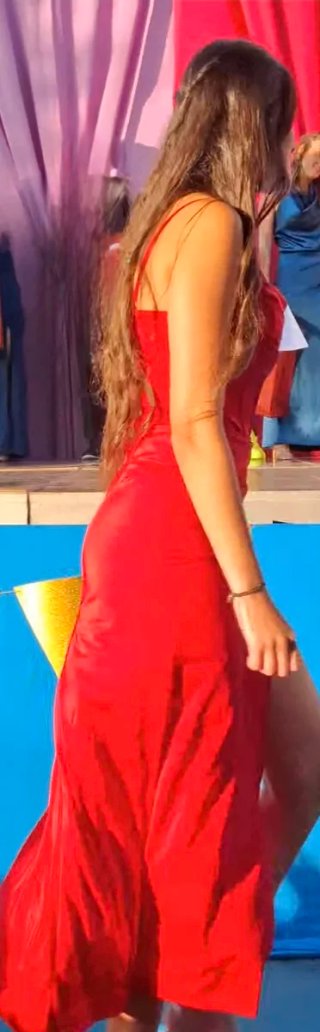 Vestido fiesta rojo con abertura