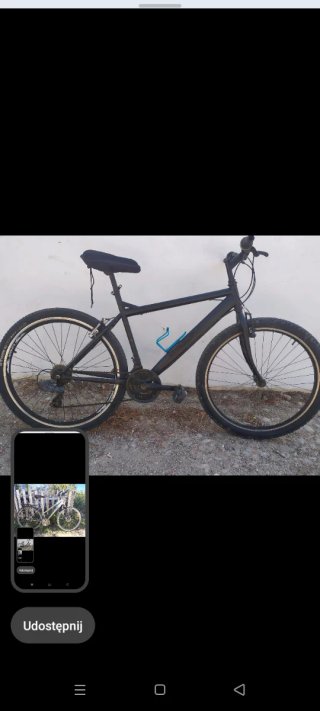 Bicicleta de montaña negra
