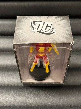 Statuina Shazam DC Comics Eaglemoss in piombo supereroi