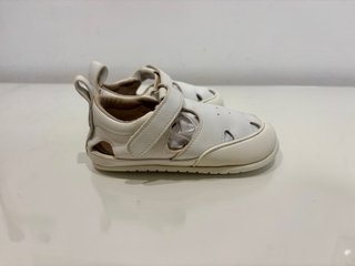 Zapato Feroz Altea Blanco Talla XL