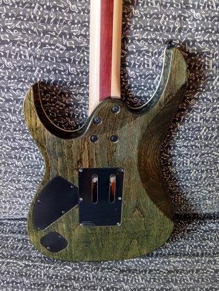 Ibanez Iron Label Guitarra Eléctrica