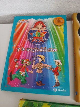 Libros de Kika Superbruja i Tina superbruixa