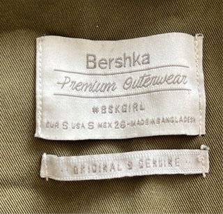 Cazadora militar caqui Bershka